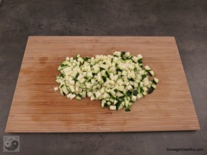 Zucchiniwürfel frisch geschnitten