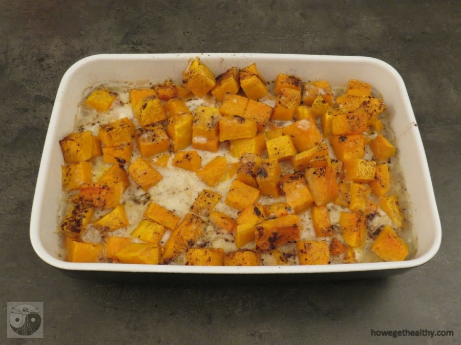 Zimtkürbis in der Auflaufform