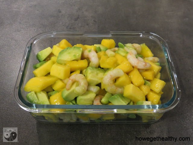 Fruchtiger Salat mit Garnelen